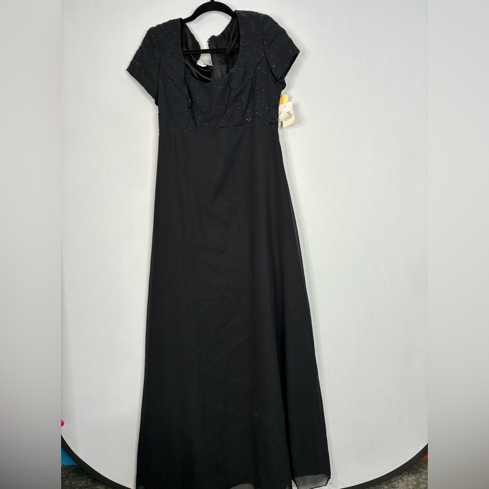 NEW IMAGE Elegant Black Evening Dress Size 12 NWT